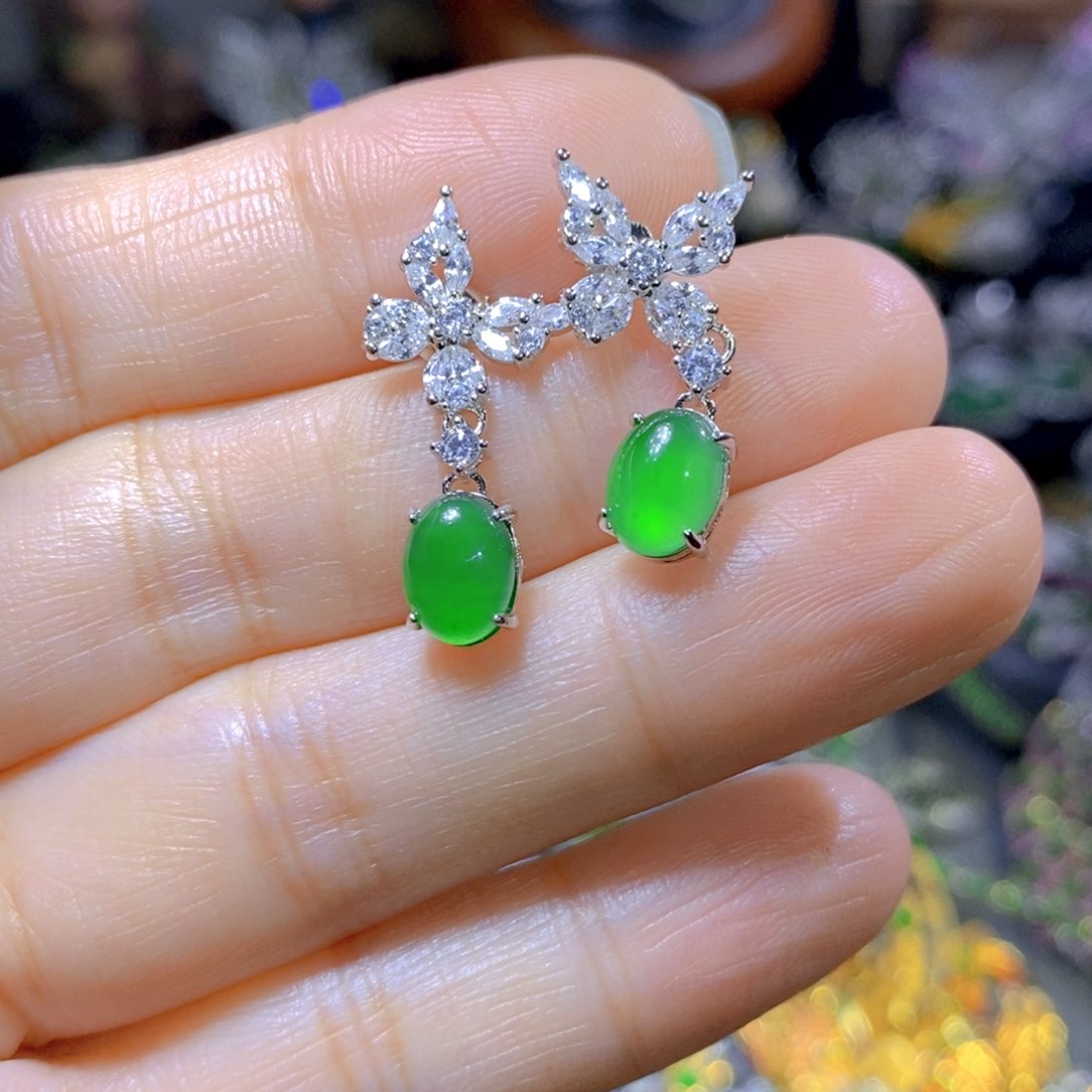 翡翠颈饰银S925镶嵌天然翡翠