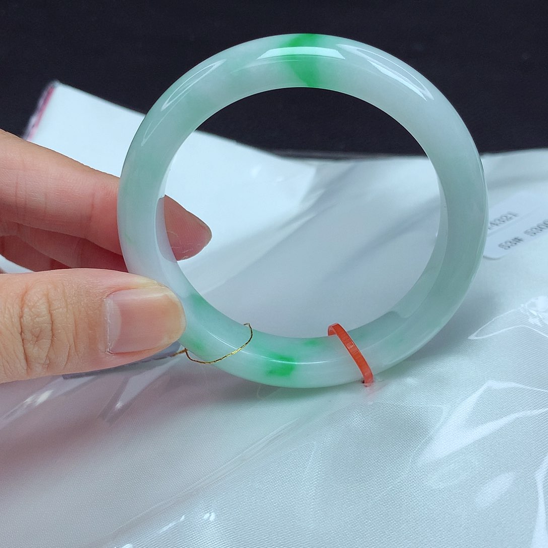 翡翠未镶嵌手镯53圈321