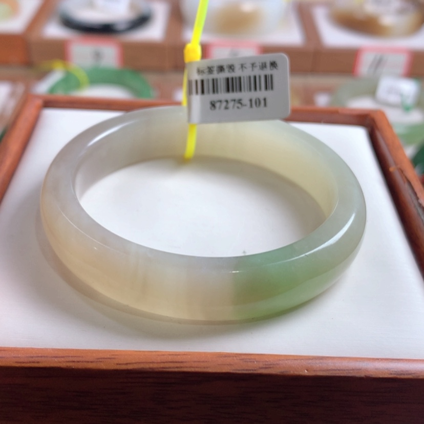 【闪购商品】和田玉手镯未镶嵌53