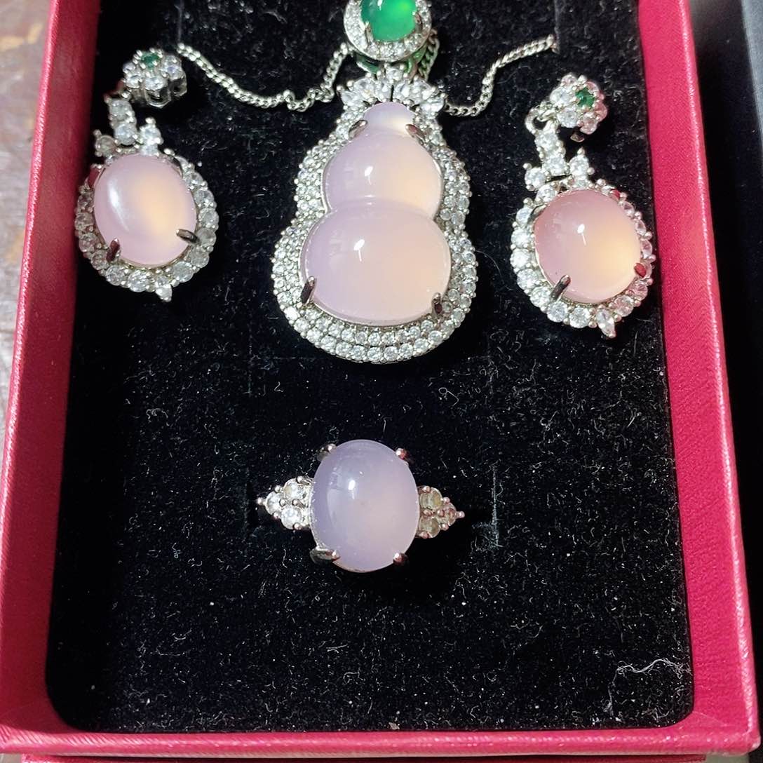 玛瑙/玉髓新中式未镶嵌礼盒包装春桃粉葫芦