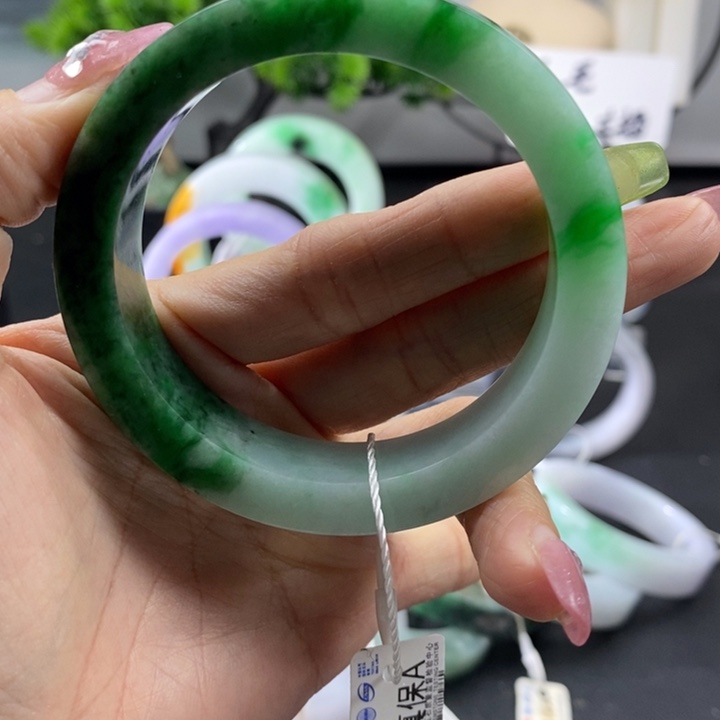 定制翡翠天然翡翠A货未镶嵌波*仔