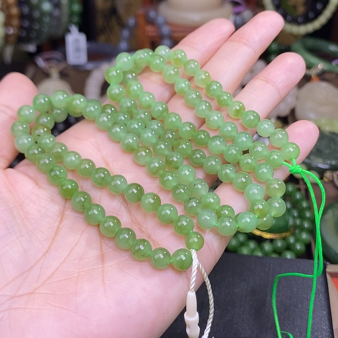 和田玉未镶嵌碧玉乌兰海项链清货价约6MM