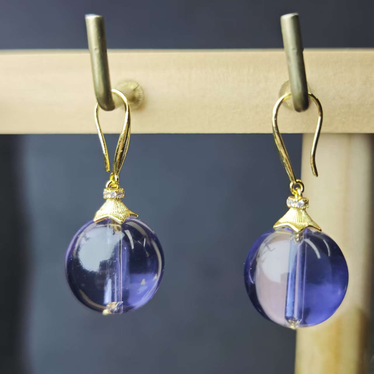 轻奢设计款紫超圆珠耳坠-y2328