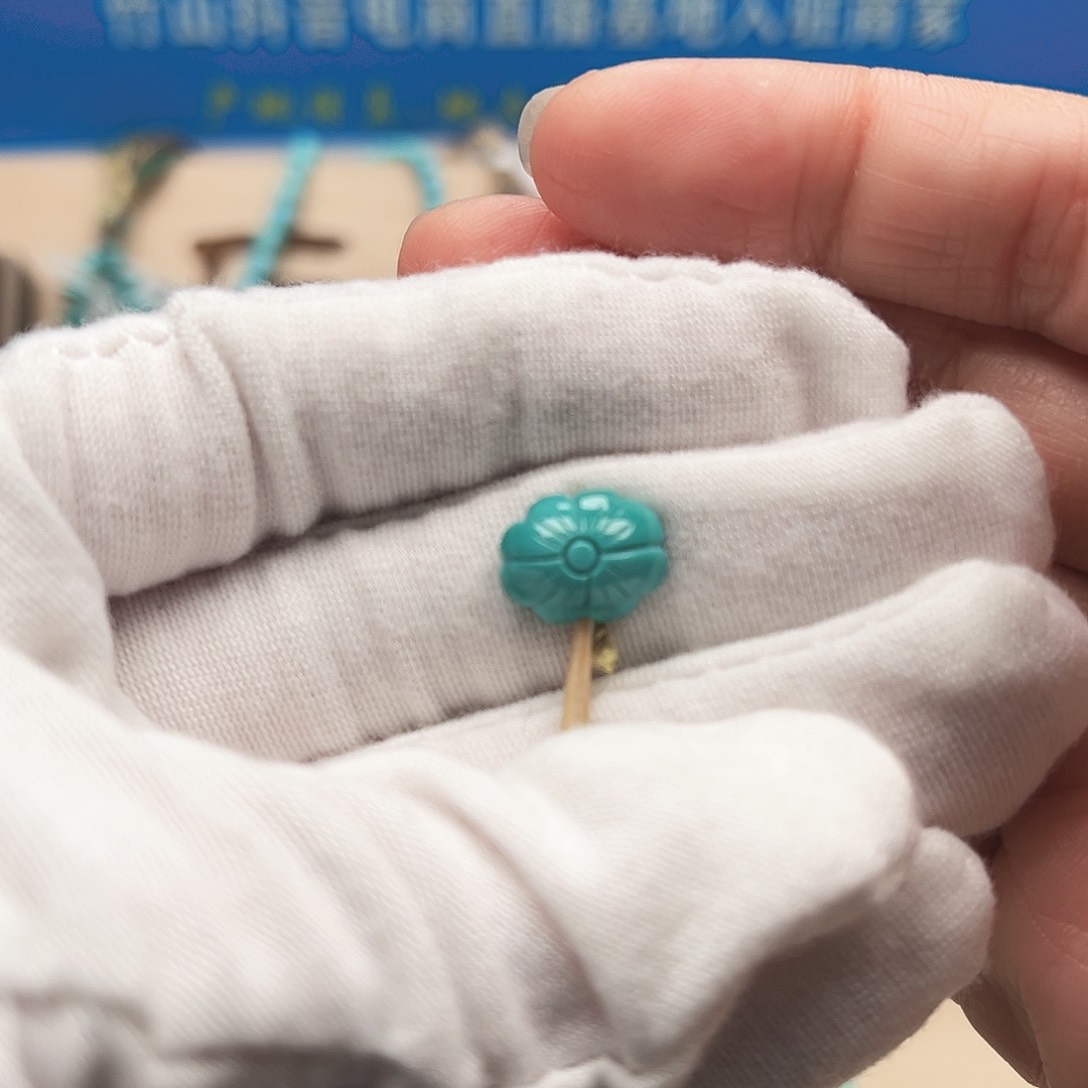 绿松石雕刻未镶嵌