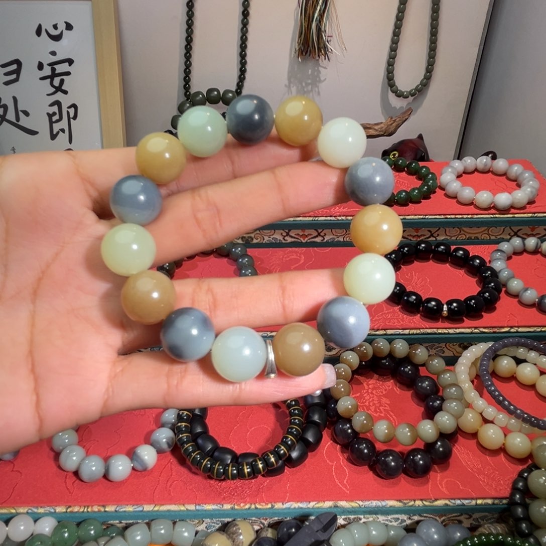 和田玉手链未镶嵌