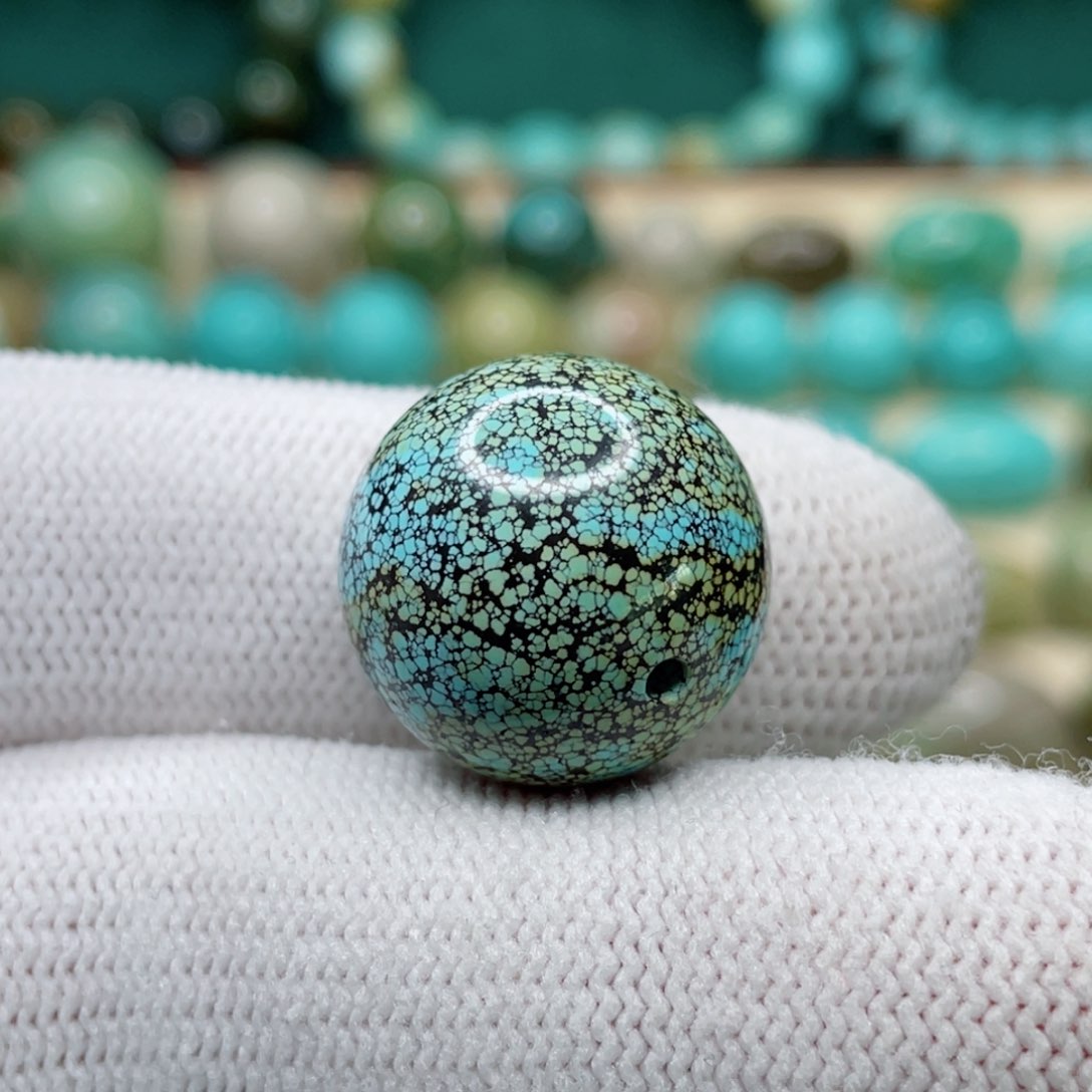 绿松石未镶嵌颈饰个*