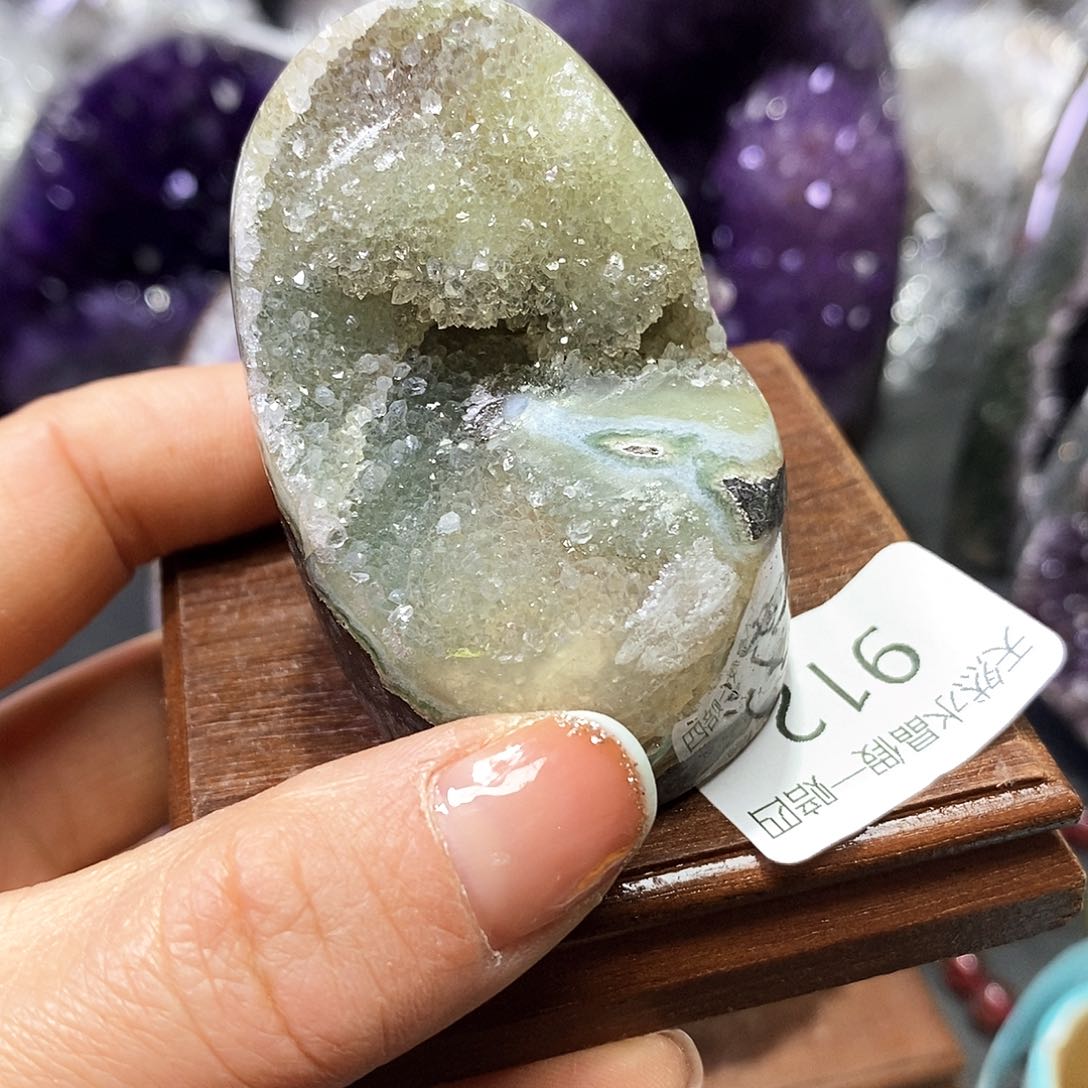 水晶大型摆件（非配饰）未镶嵌