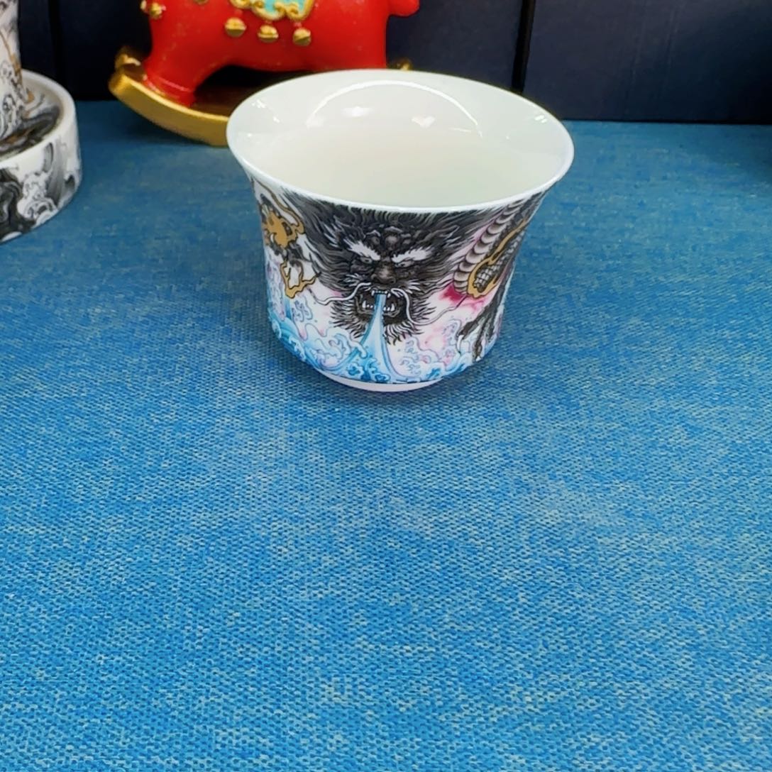 这些盖碗真好看！！！