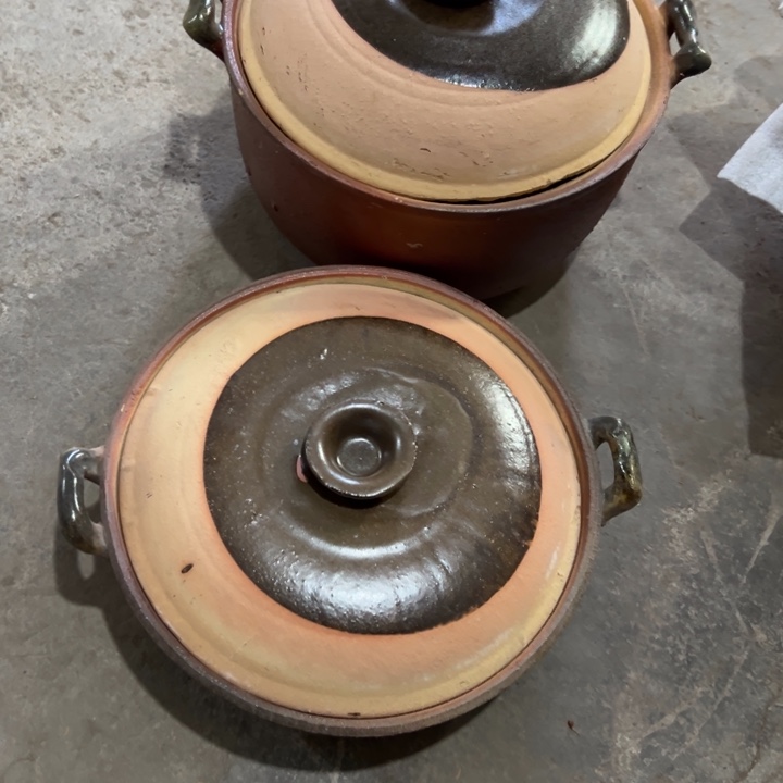 張***君库存尾货九日锅一对23，