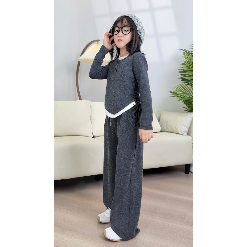 女童春秋套装套装2025新款洋气女宝宝针织衣服阔腿裤两件套78011