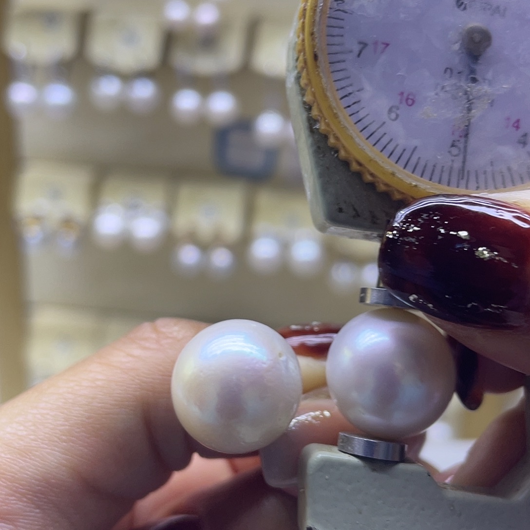 淡水珍珠银S925镶嵌耳饰