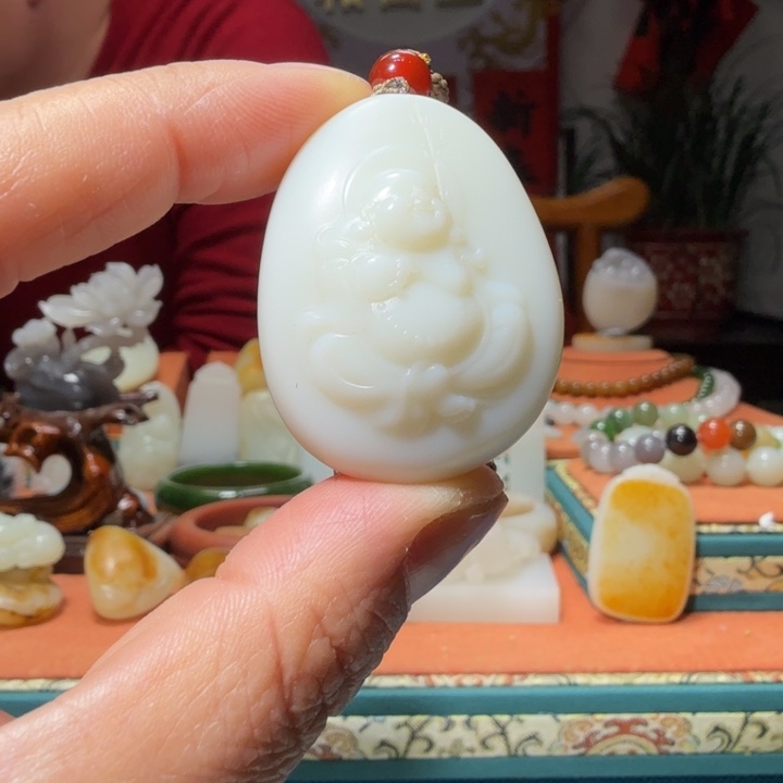 和田玉颈饰未镶嵌