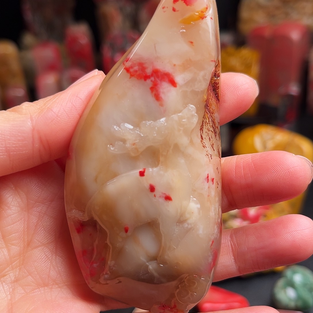 巴林石其他鸡血石手玩件