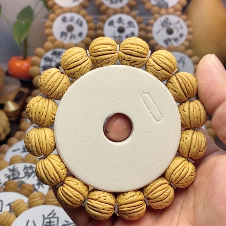 【闪购商品】高****?桃核雕刻手串手链