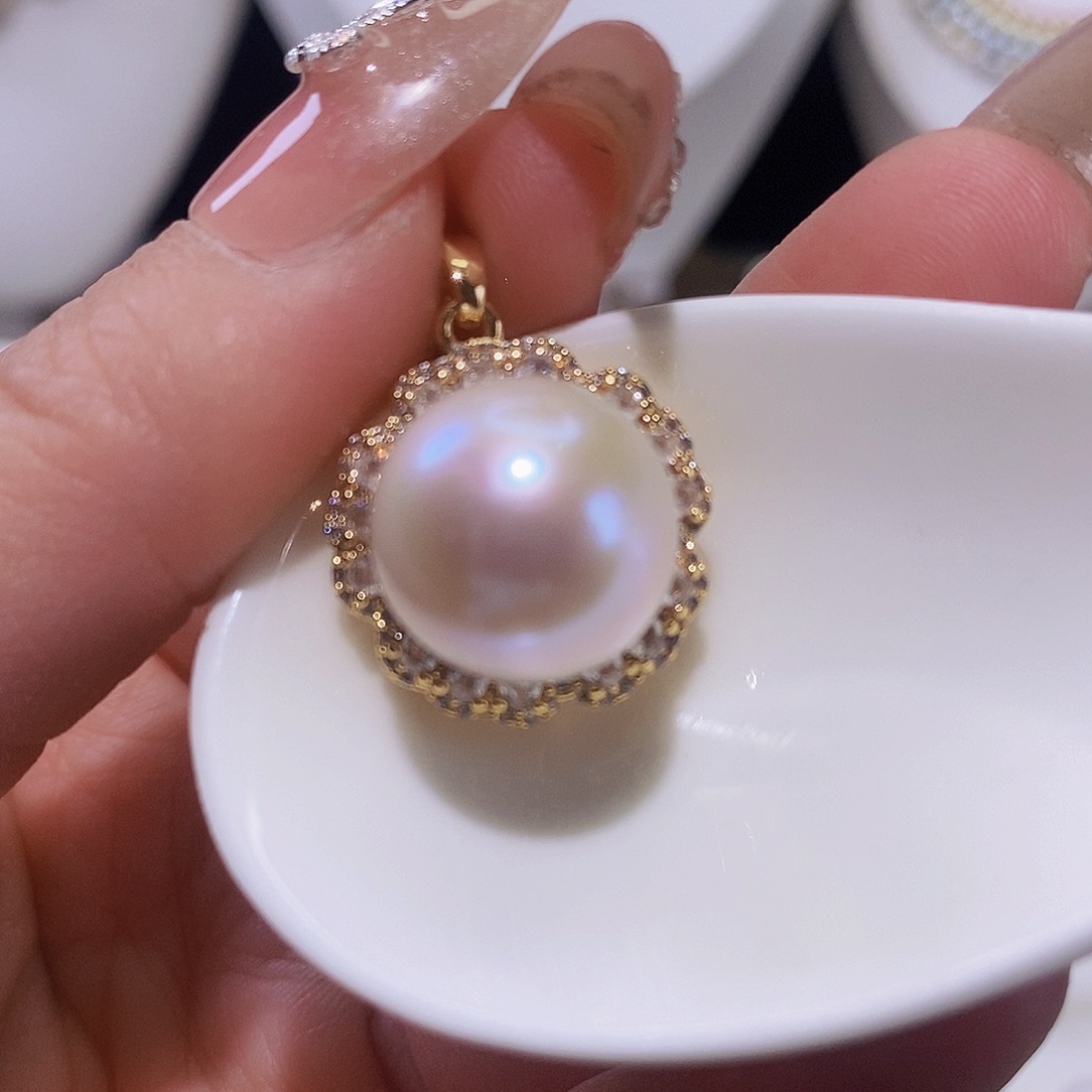 淡水珍珠颈饰合金