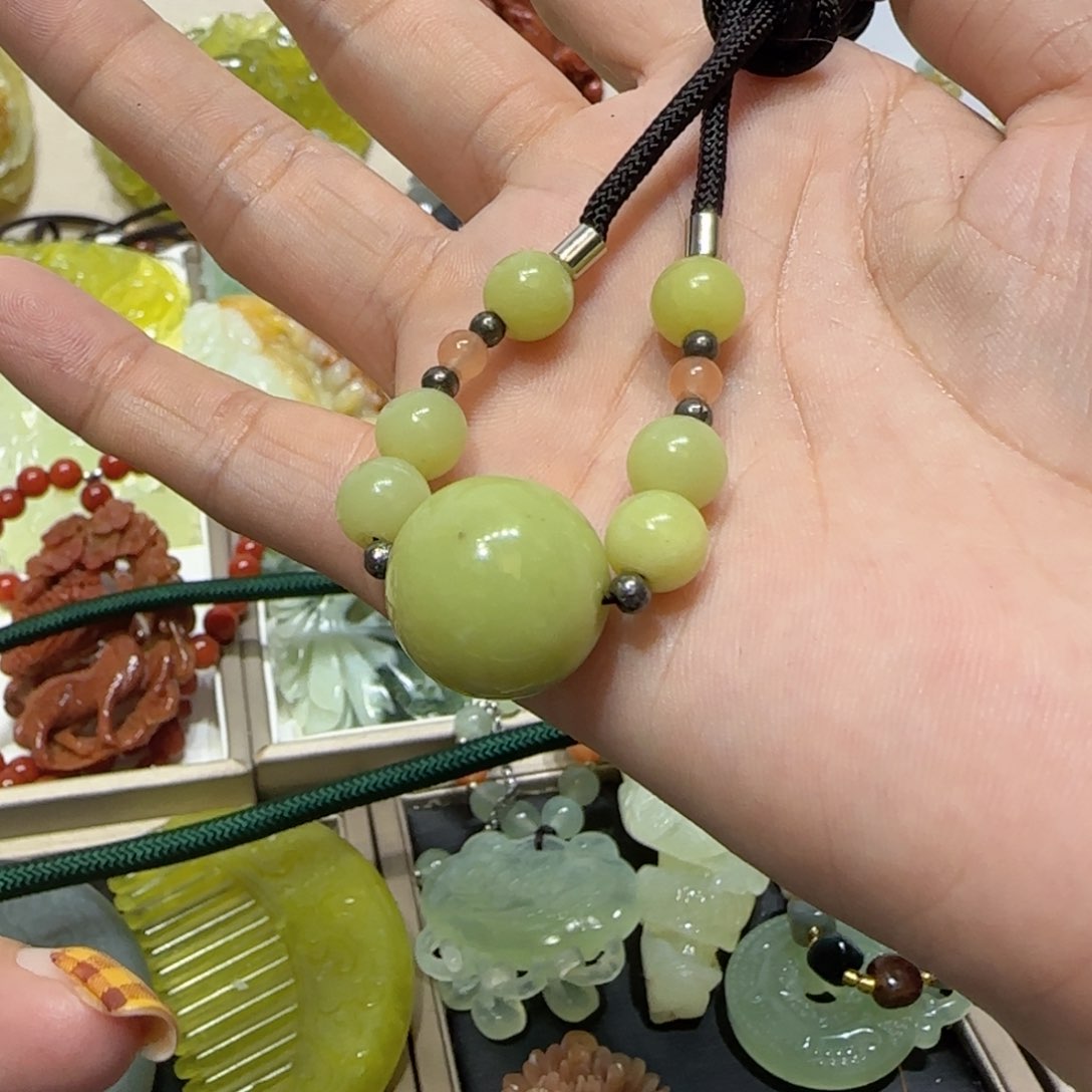 未镶嵌蛇纹石玉套装