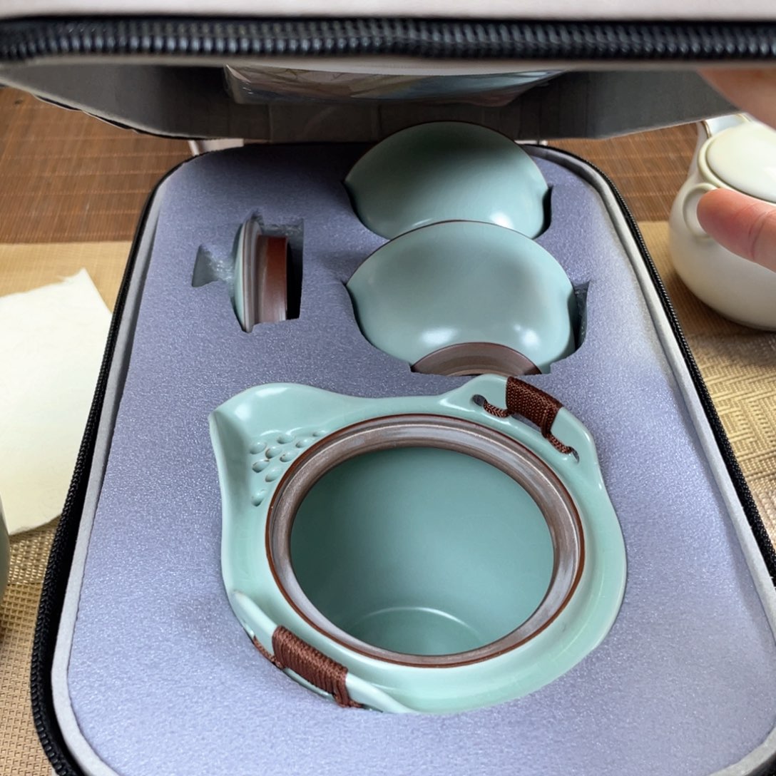 瓷片。。。。。。。。。。。。。。。。。