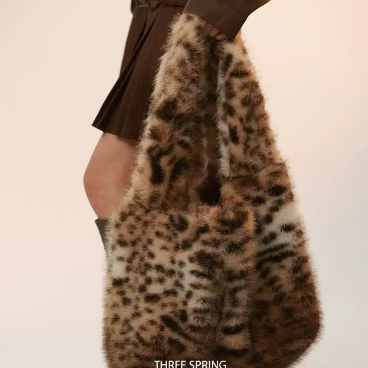 毛绒绒豹纹批发韩国2025年秋冬新款日系豹纹容量托特包