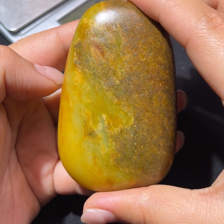 和田玉未镶嵌珠宝奇石