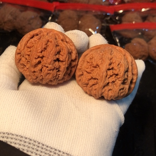 王***、把件文玩核桃大粗筋45