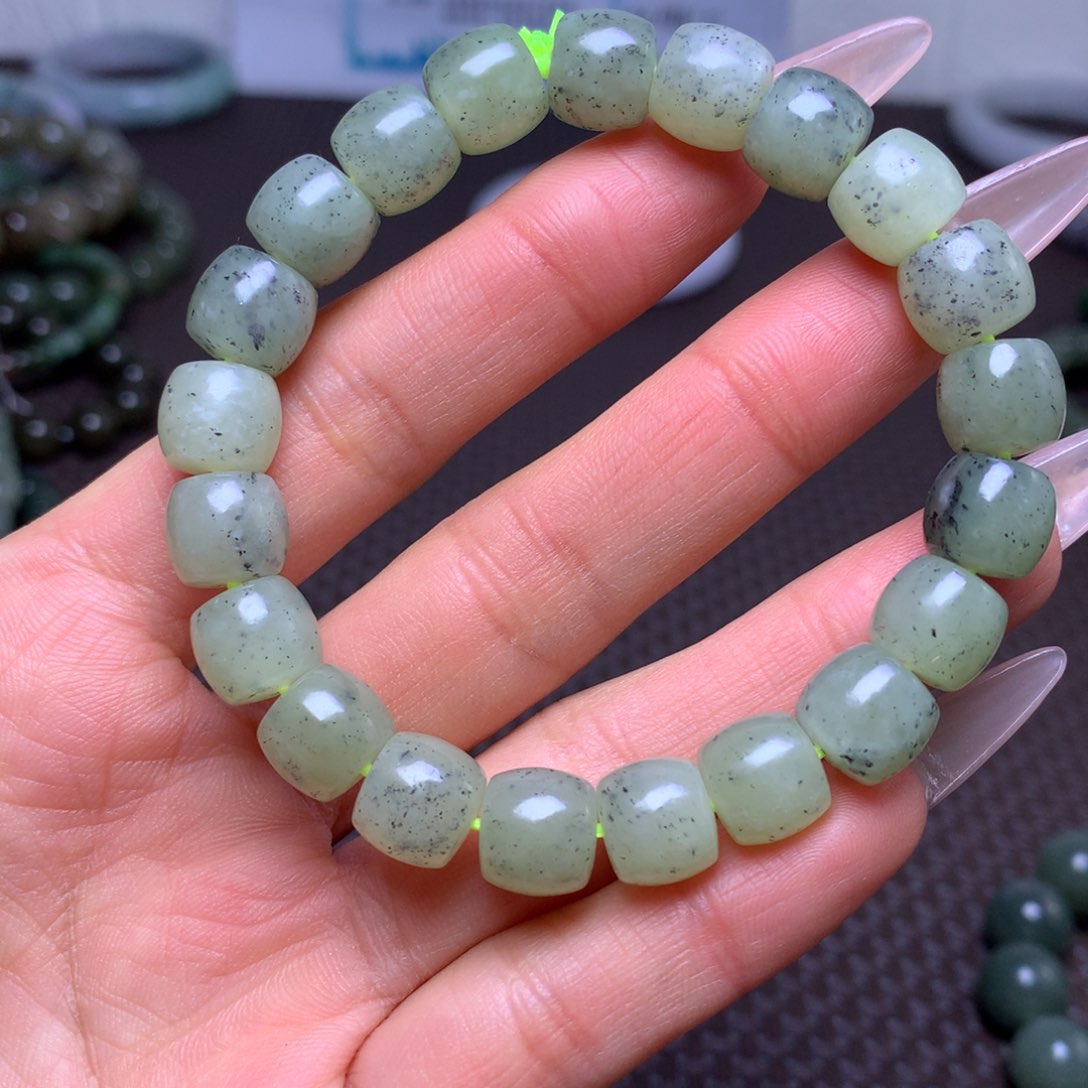 未镶嵌手串和田玉卡10