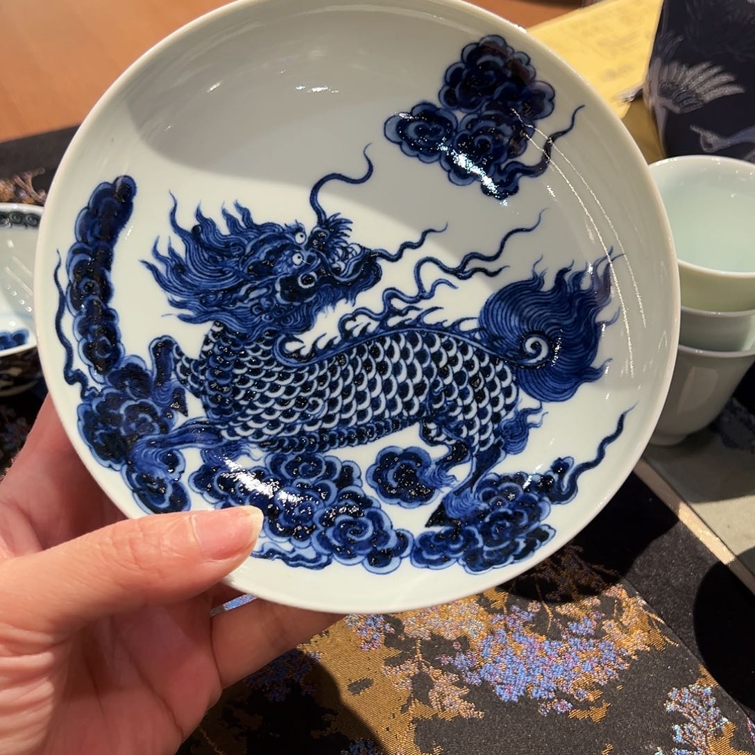 景土造物麒麟壶承