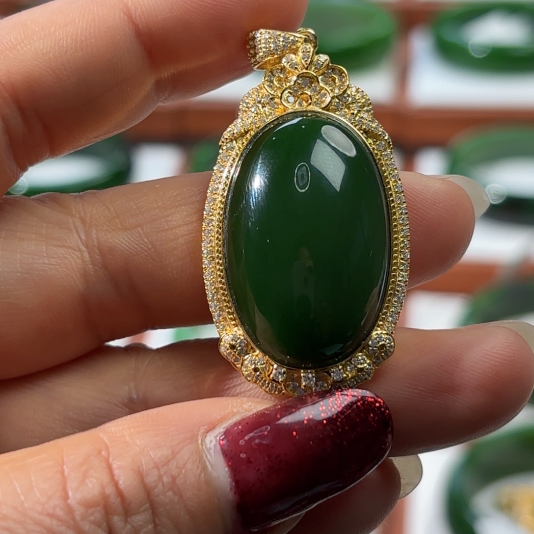 颈饰银S925镶嵌和田玉山*