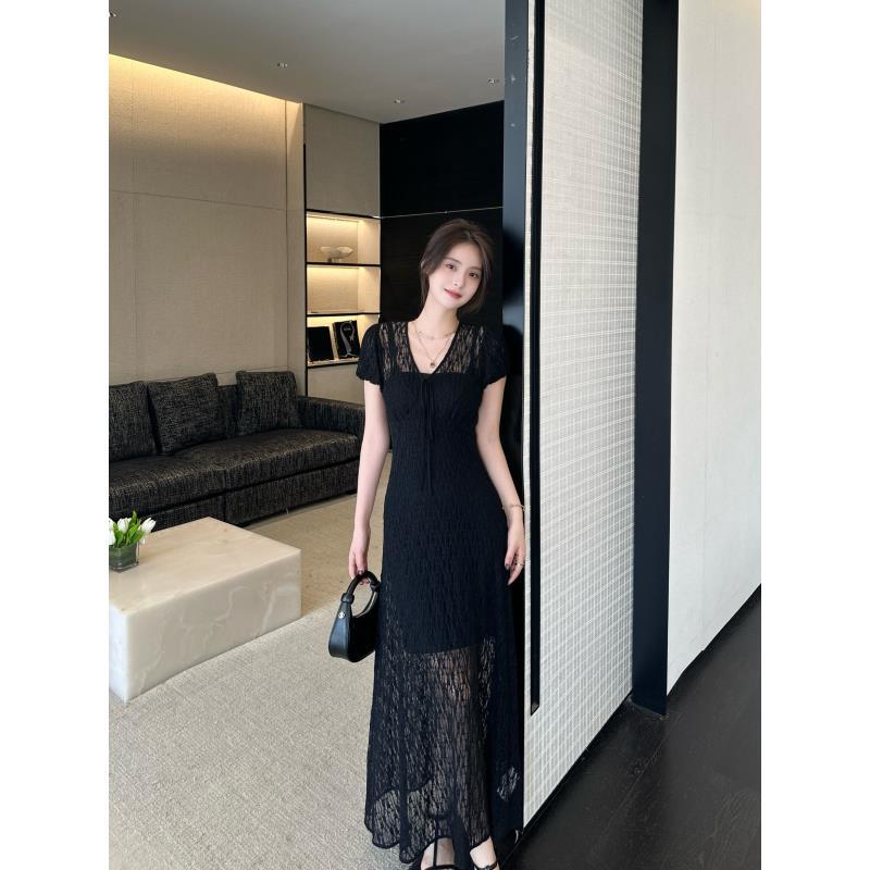 LUOZHIYIN/罗知音R123151W镂空拼接V领收腰显瘦中长款连衣裙