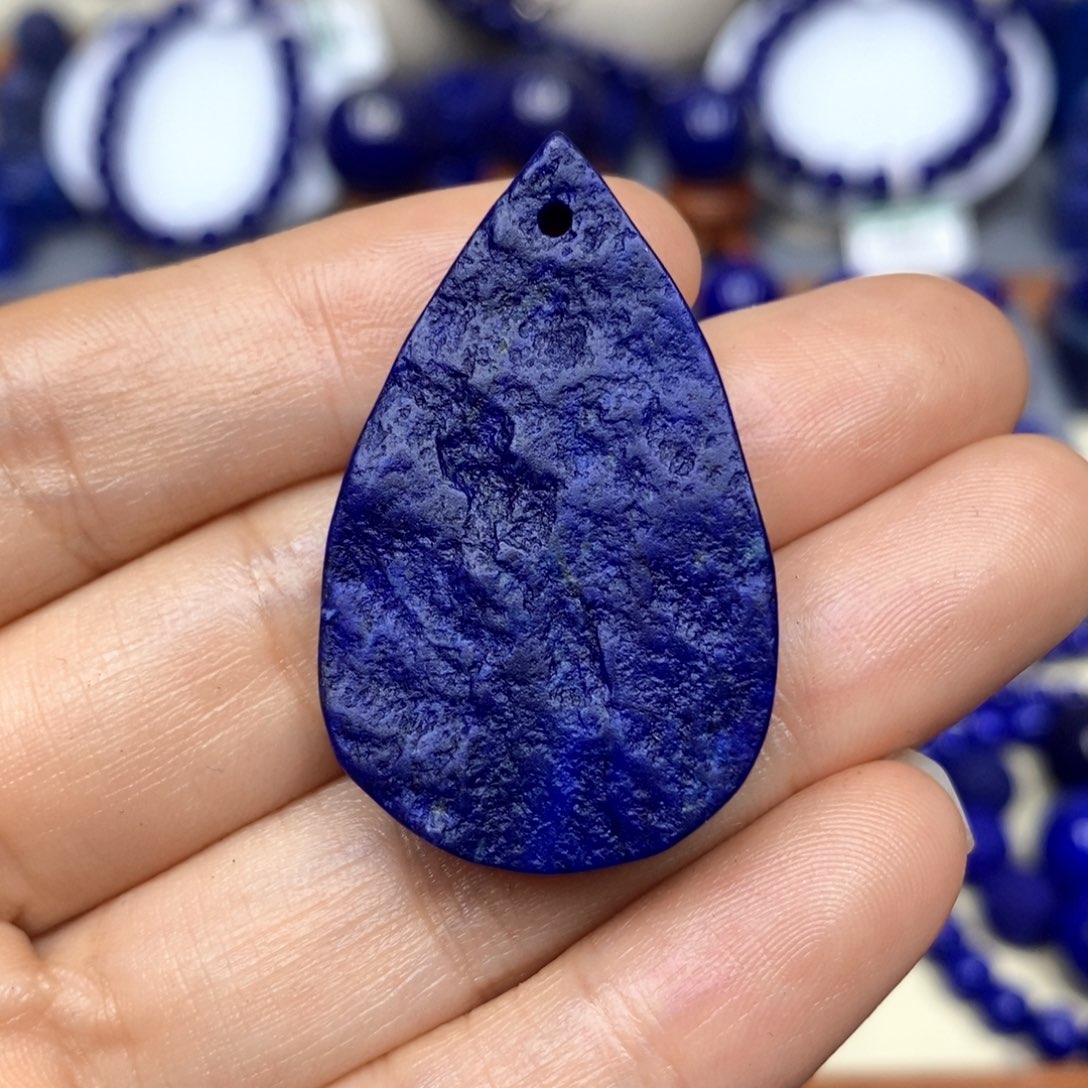 越***!青金石未镶嵌颈饰