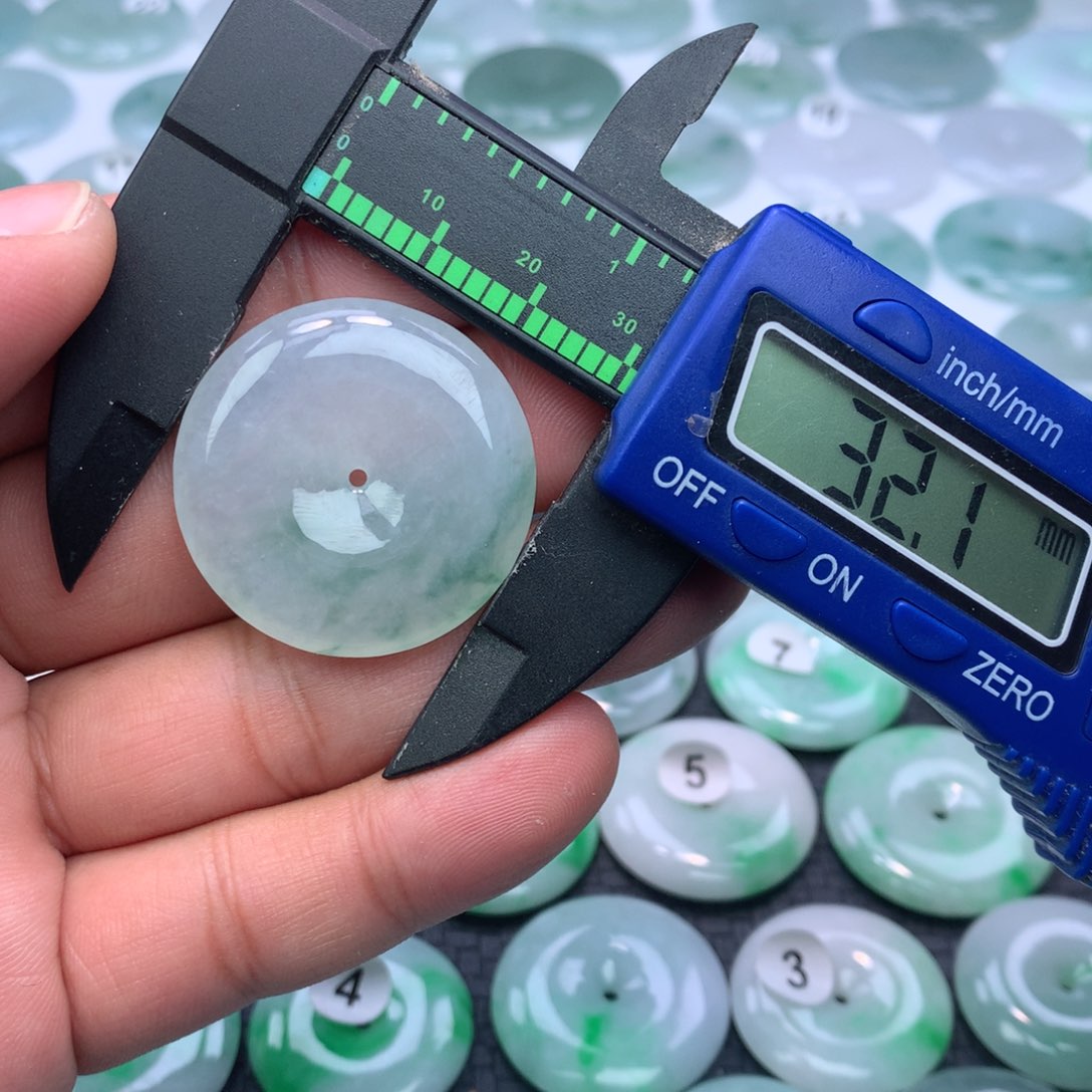 翡翠颈饰未镶嵌缅甸天然A货翡翠