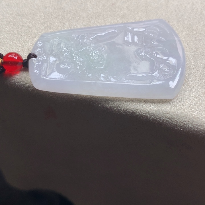 翡翠颈饰未镶嵌吊坠