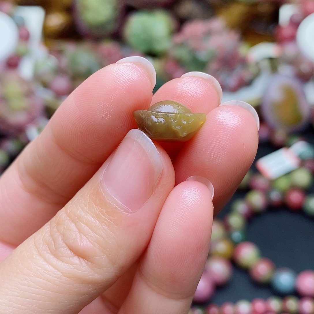 玛瑙/玉髓珠宝奇石未镶嵌盐源玛瑙定制