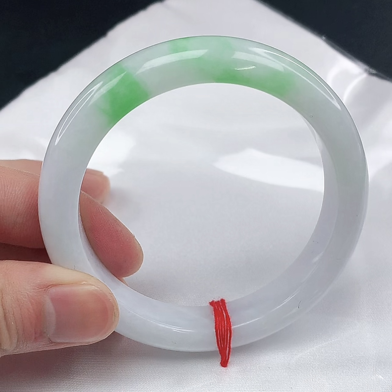 缅甸天然翡翠a货手镯，圈56（8012）正