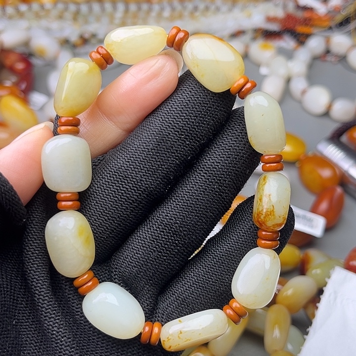 和田玉未镶嵌手链