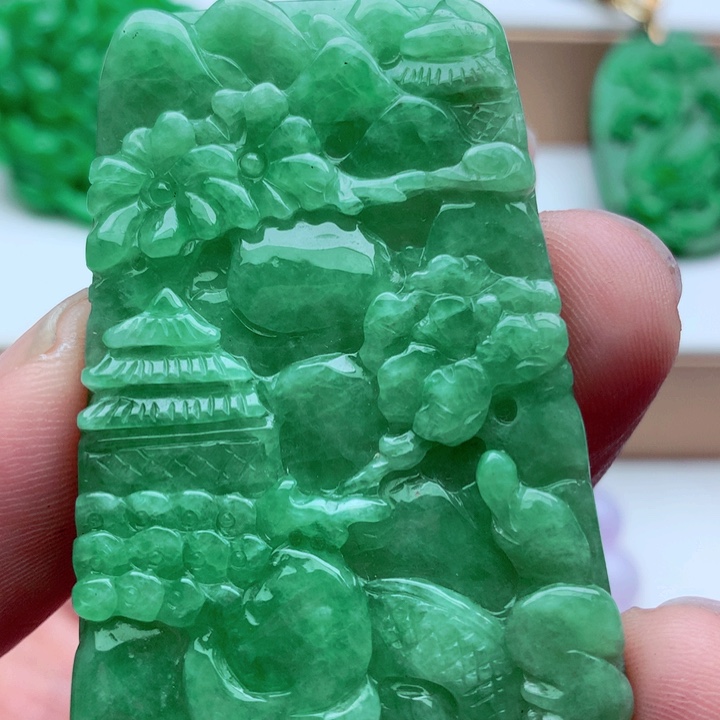 翡翠未镶嵌吊坠(不含链)