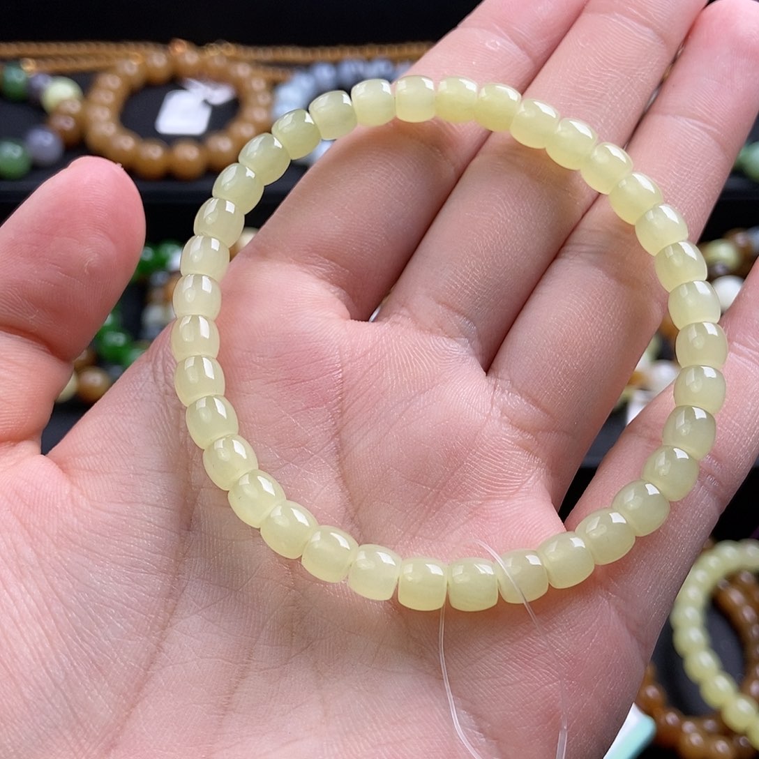 和田玉未镶嵌手链