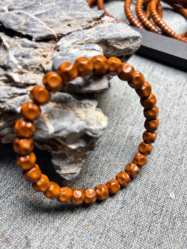 紫金鼠手串8.5×7.3纯肉鼠尖奶酪无相单圈 史诗级