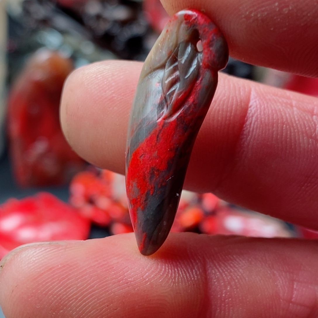 昌化鸡血石昌化鸡血石挂件