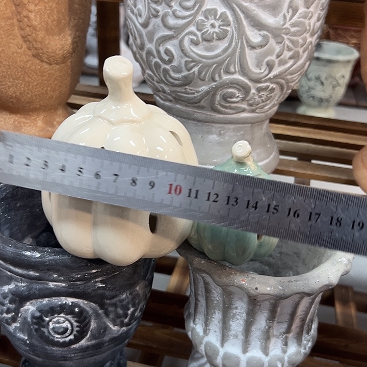 569999999999999996666