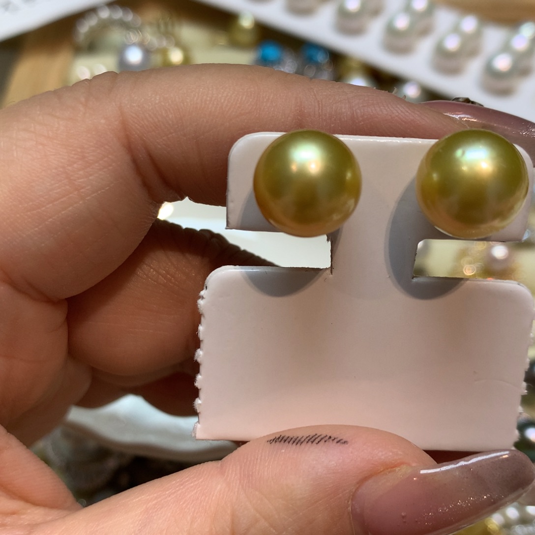 海水珍珠耳饰18K金镶嵌