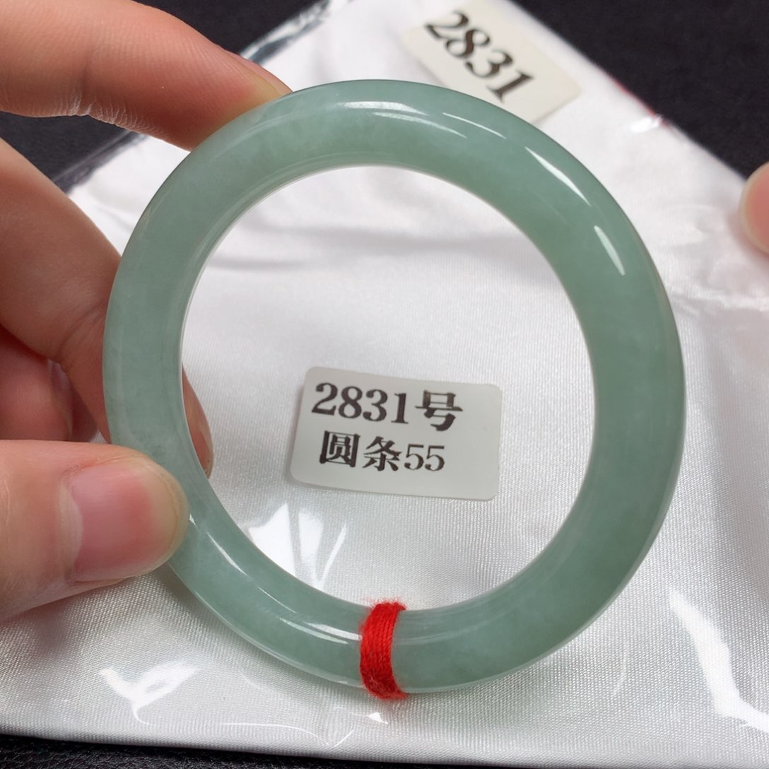 翡翠手镯未镶嵌2831号