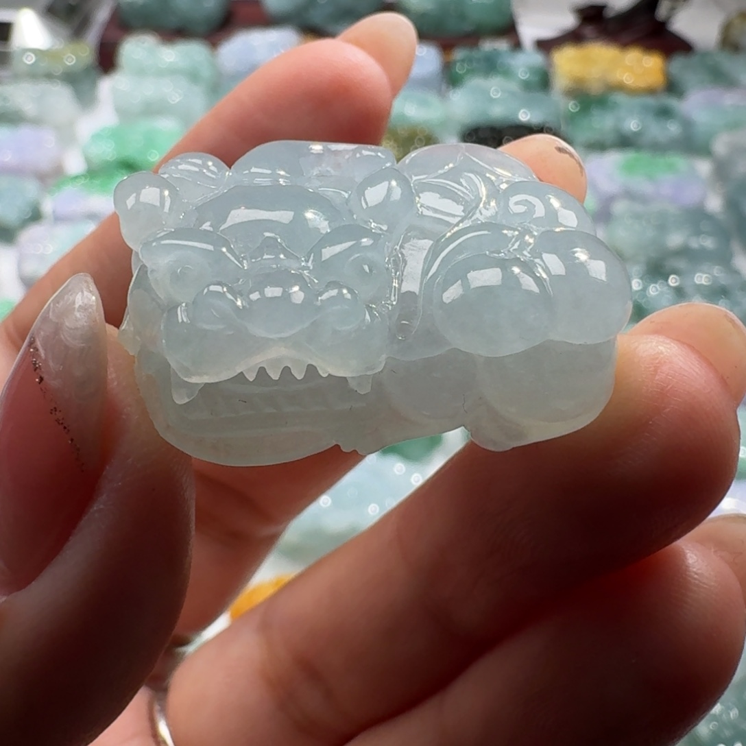 翡翠未镶嵌挂件貔貅