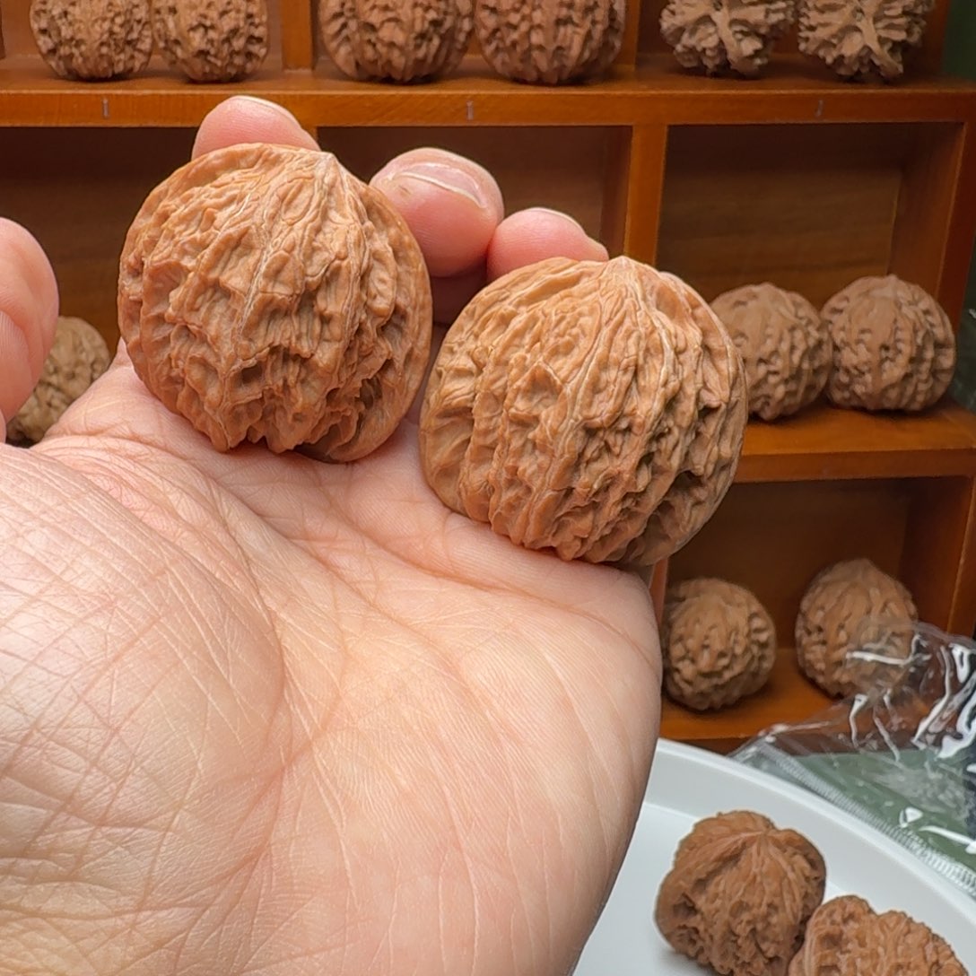 肥****文玩核桃吊坠磨盘