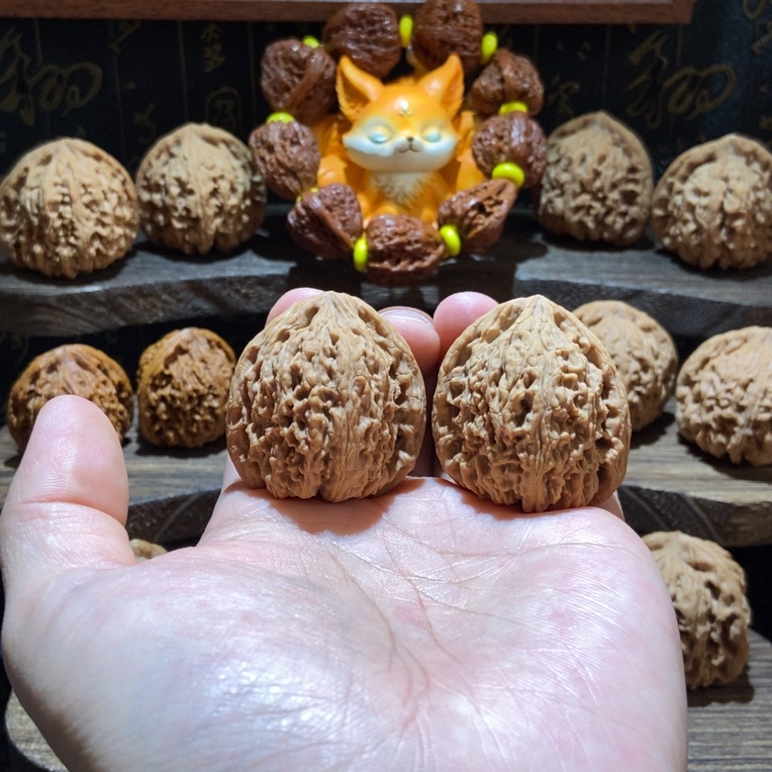 波***ˇ文玩核桃把件涿鹿南将石