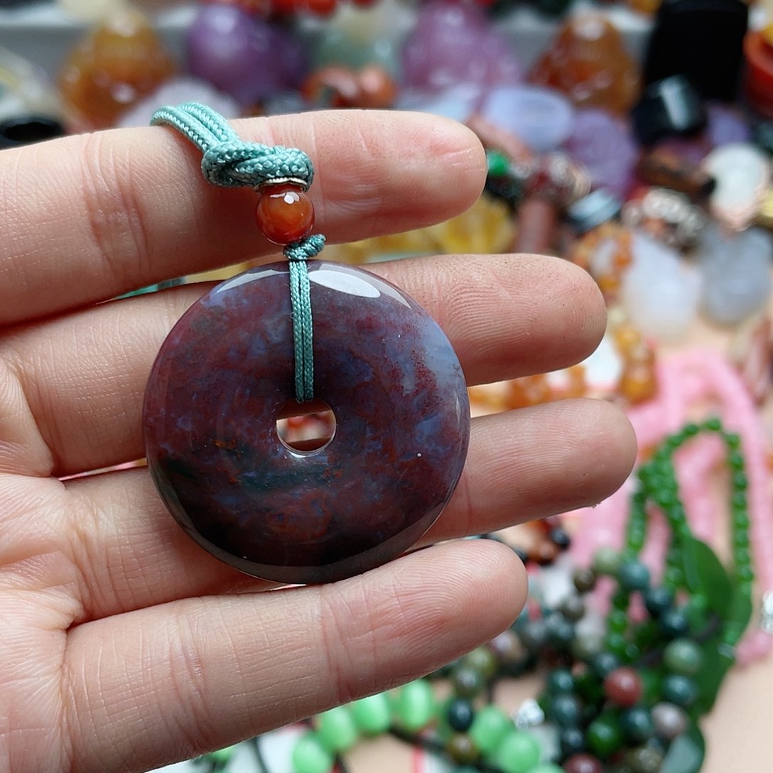 玛瑙/玉髓颈饰合金雨***虹