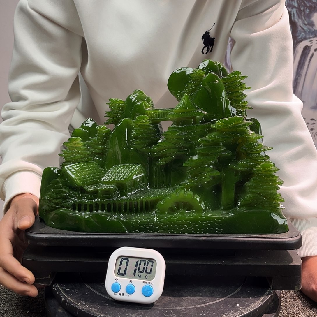 h***g玉玉摆件绿色带底座