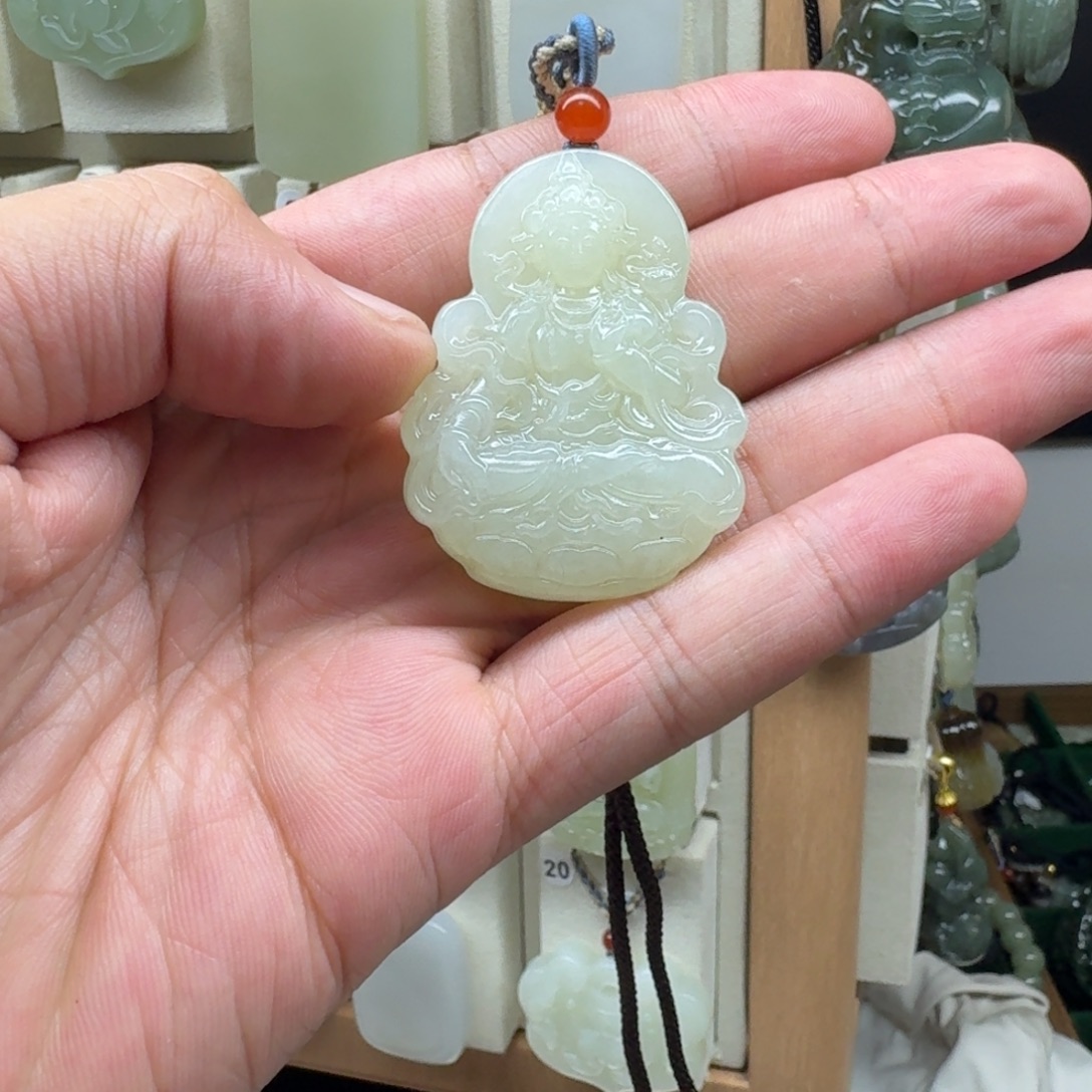 颈饰未镶嵌和田玉