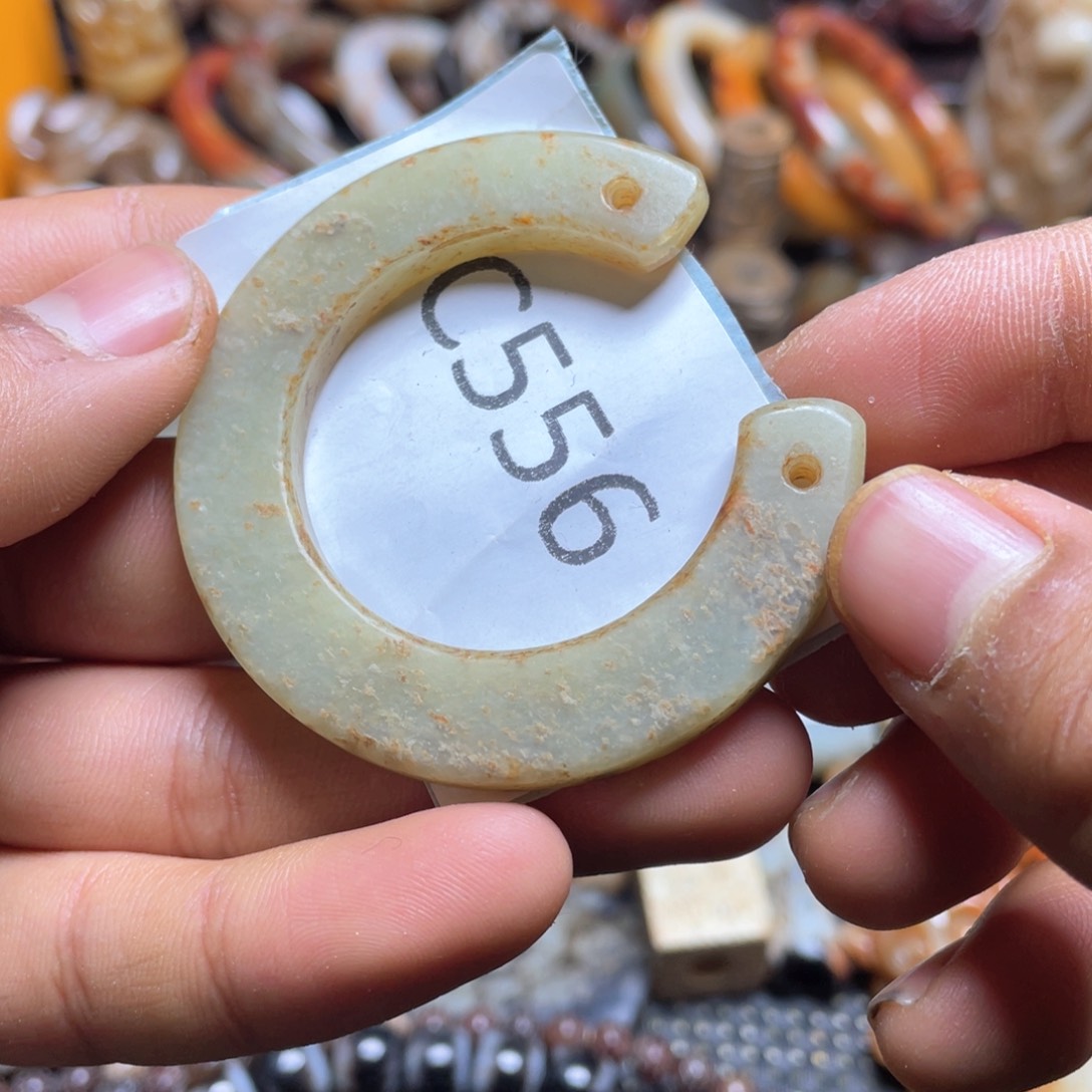 和田玉（糖玉）挂件未镶嵌