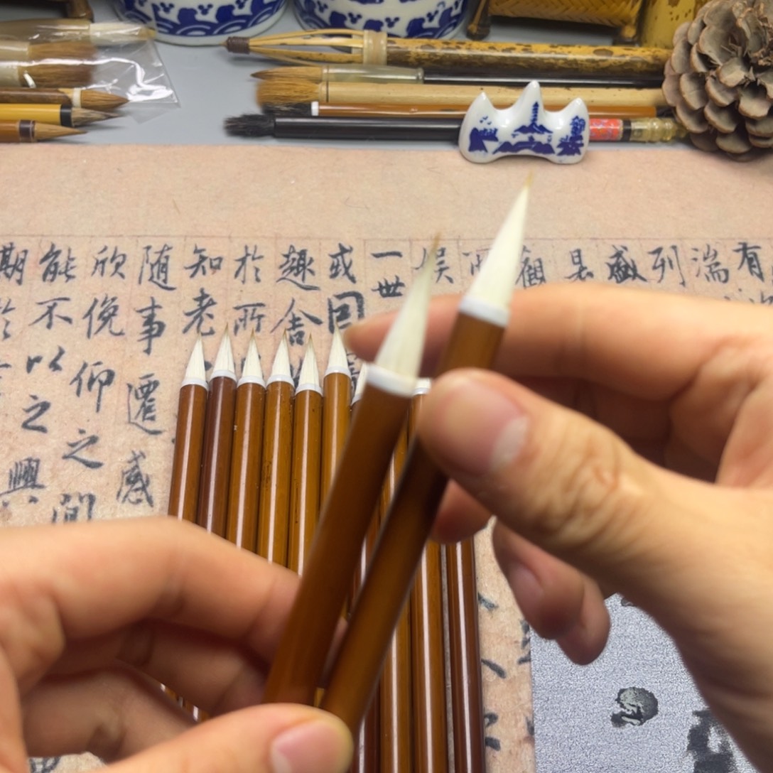 两支高纯度狼羊兼毫2.5