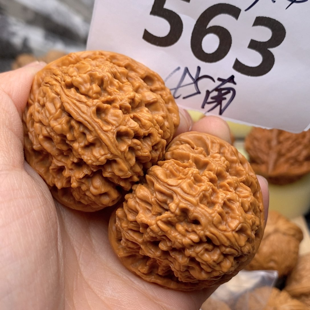文玩核桃把件563号45南疆